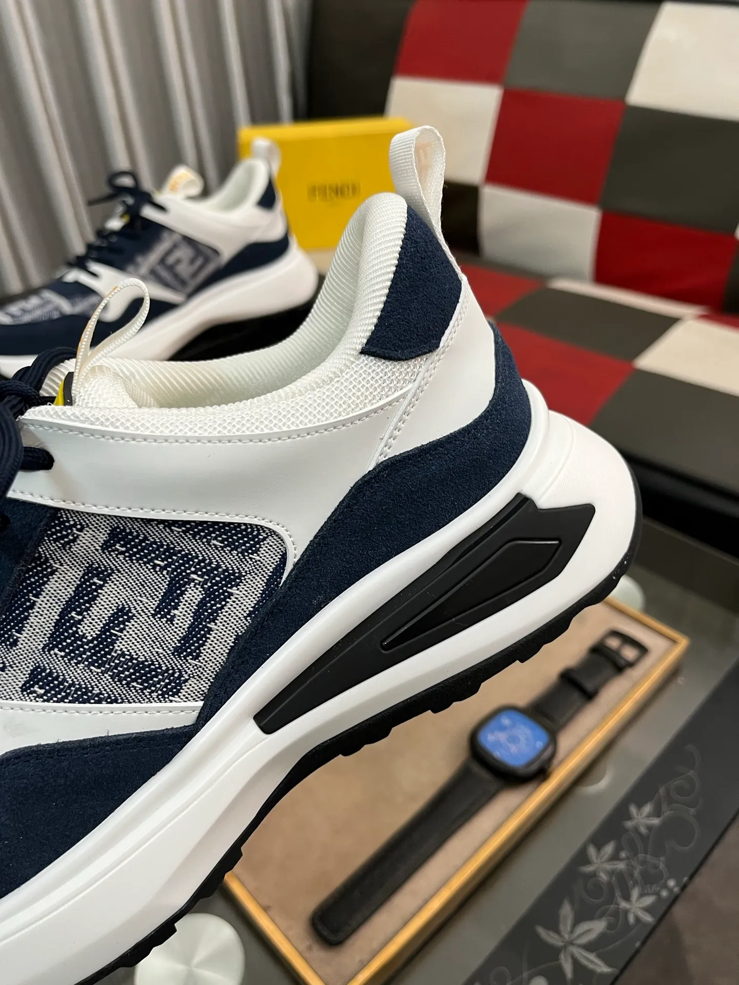Men's shoes 💰458⌚️⌚️FENDI "FENDI" Regular size: 38-44 (casual shoes) Product materials: Selected cowhide upper, soft sheepskin lining; original outsole. 6️⃣colors available